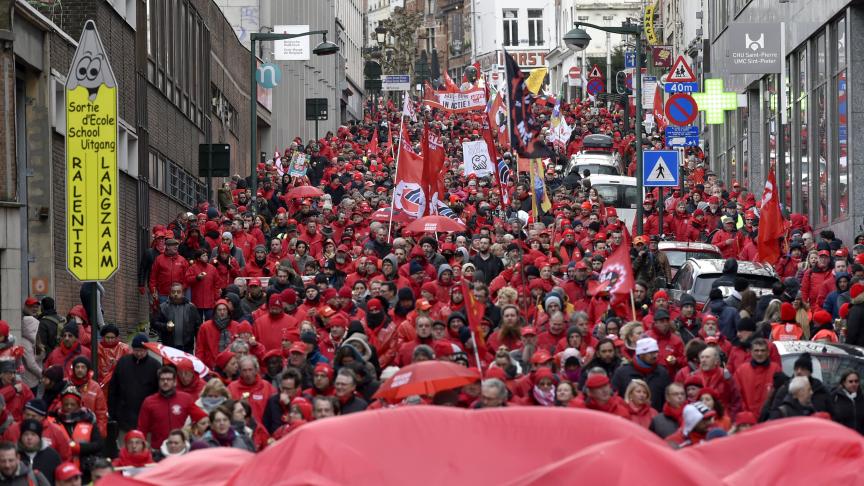 Bruxelles a connu une marée rouge de près de 20.000 personnes.