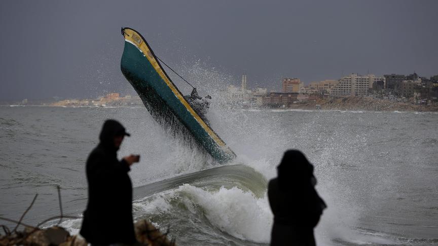 Conditions climatiques difficiles à Gaza. Ce qui n’est pas sans rappeler la tempête Ciara qui a sévi chez nous.