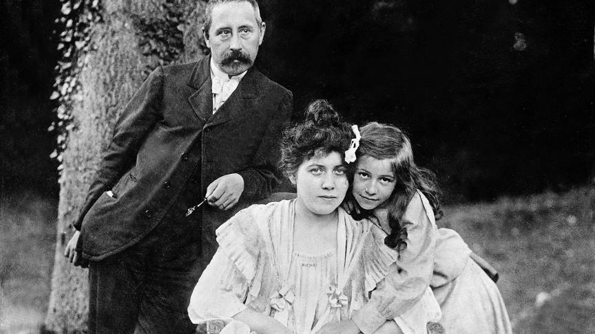 Marguerite Steinheil avec son mari Adolphe et leur fille Marthe.