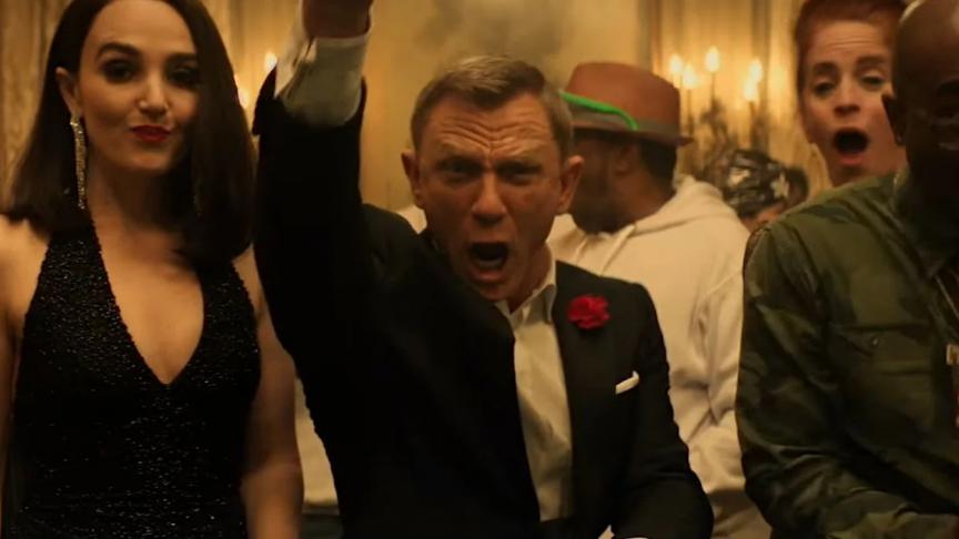 Daniel-Craig-as-James-Bond-on-SNL