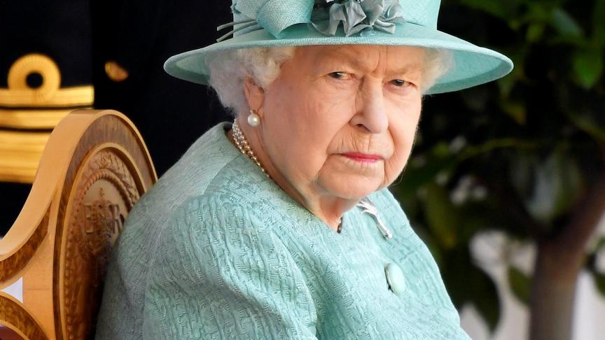 Impénétrable, la reine d'Angleterre s'est forgé une carapace. Personne, à part peut-être son époux, ne peut sonder ses véritables sentiments.