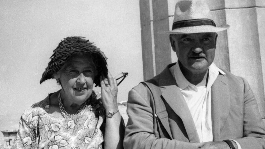 Agatha Christie en compagnie de son second mari, Max Mallowan, à Athènes.