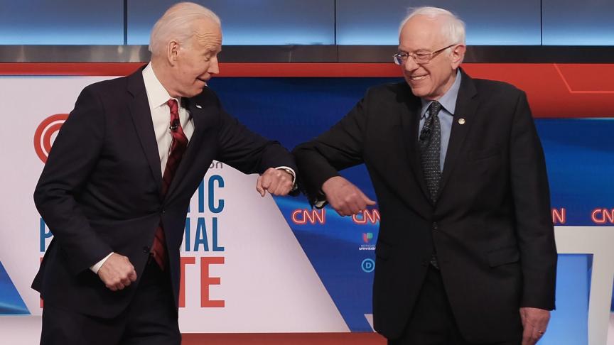 Joe Biden et Bernie Sanders lors d’un débat télévisé sur CNN pour l’investiture démocrate (15 mars 2020)
