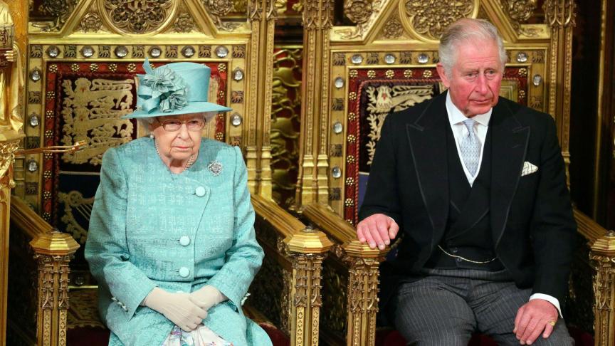 À cause de la mauvaise image de la Famille royale transmise par la série télévisée, la possible prochaine transition de pouvoir entre la Reine et son héritier pourrait être compromise.