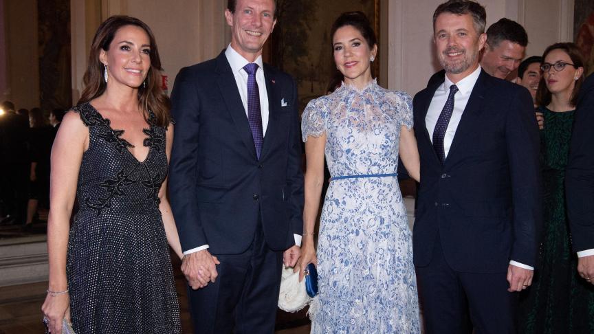De gauche à droite: la princesse Marie, le prince Joachim, la princesse Mary et le prince Frederik.