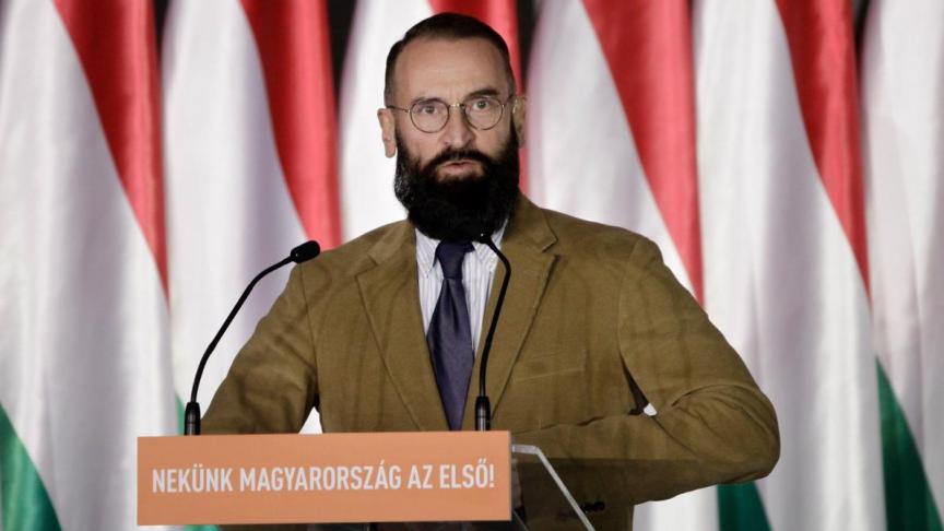 Jozsef Szajer, membre du Fidesz de Viktor Orban, a été interpellé à Bruxelles lors d’une festivité enfreignant les règles sanitaires.