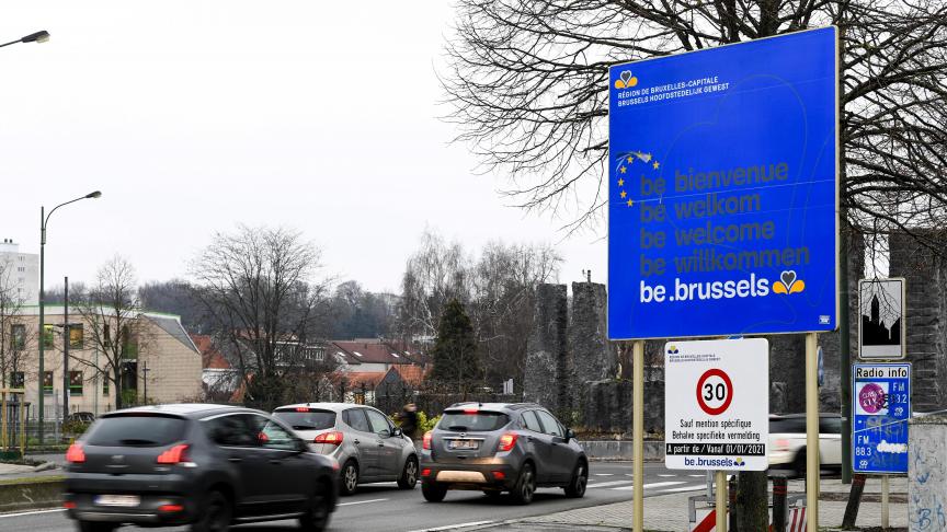 L’ambitieux plan de mobilité de la Région bruxelloise suscite son lot de critiques. Une pétition en ligne contre la mise de Bruxelles en immense zone 30 recueille un franc succès. L’objectif de 75.000 signatures devrait être atteint cette semaine.