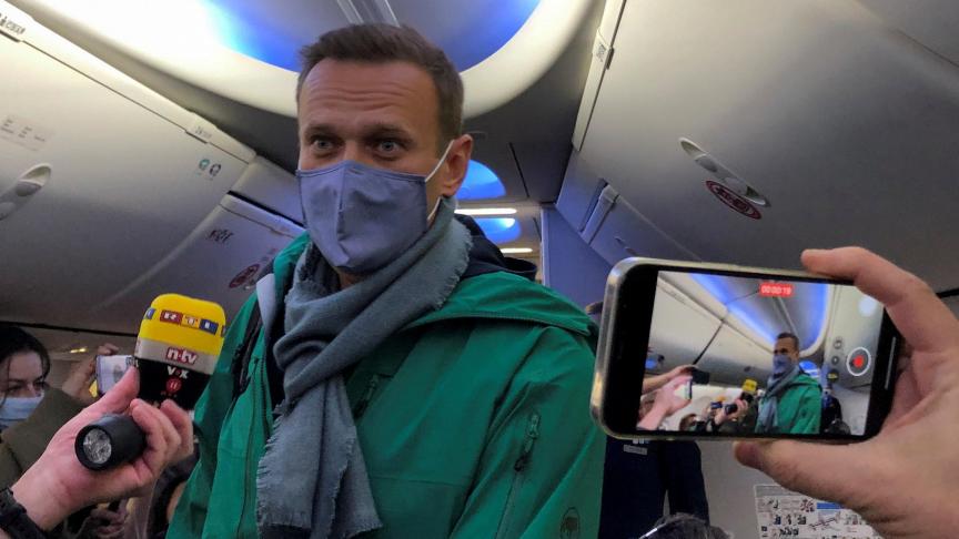 L’opposant Alexeï Navalny à bord d’un avion le dimanche 17 janvier
