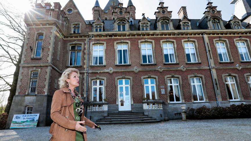 Florence de Moreau de Villegas de Saint-Pierre, propriétaire du château de Louvignies, dans l’entité de Soignies, est prête à faire la révolution pour défendre la demeure familiale.