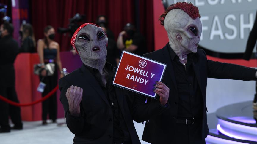 Le duo Jowell et Randy est arrivé au Latin American Music Awards.