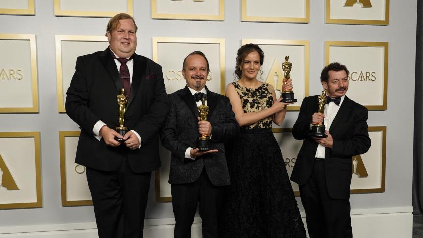 Nicholas Becker, Jaime Baksht, Michelle Coutollenc, Carlos Cortes et Philip Bladh ont été récompensés pour la musique du film.