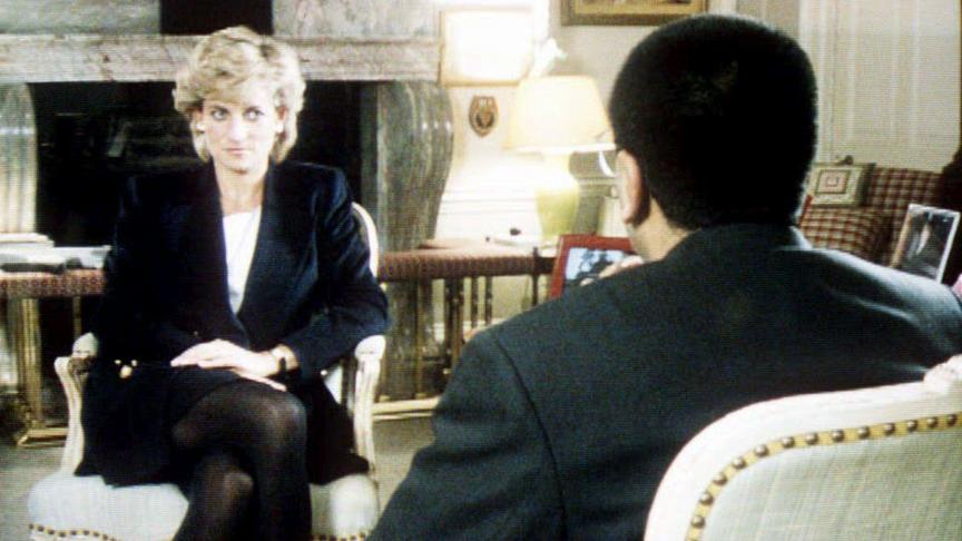 La tromperie par laquelle le journaliste britannique Martin Bashir a réussi à obtenir un entretien choc avec Lady Diana en 1995 a porté ombrage au diffuseur britannique. Et ce n’est pas le seul point qui pose souci.