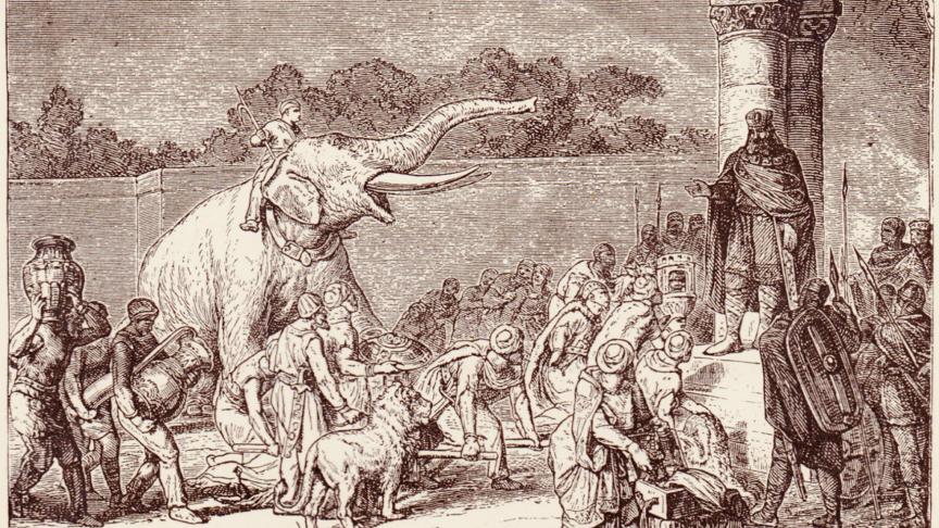 Cette gravure évoque la remise d’un éléphant blanc à Charlemagne par l’ambassadeur du calife de Bagdad.