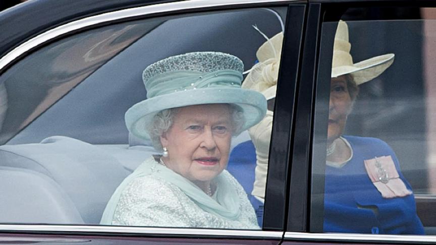 Lady Farnham a accompagné la Reine lors de nombreux événements, comme le jubilé de diamant en 2012.