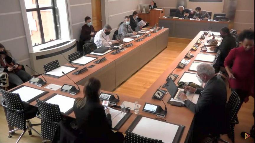 Le 17 janvier, deux représentants de pétitionnaires étaient entendus à la commission aéroport du Parlement wallon sur l’impact du développement de l’aéroport de Liège.