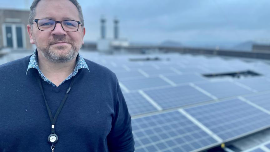 Les panneaux photovoltaïques produisent 1% des besoins énergétiques totaux de l’hôpital, explique Eric Finet, directeur Infrastructure et Logistique du Centre Hospitalier de la Citadelle à Liège.