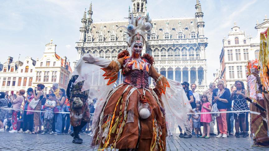 Les artistes participent à la Zinneke Parade à Bruxelles. L’événement a lieu tous les deux ans.