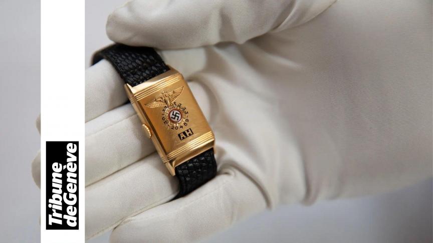 Selon ses propriétaires actuels, cette montre composée d’éléments d’origine romande aurait été offerte personnellement au Führer, en 1933 ou 1934.