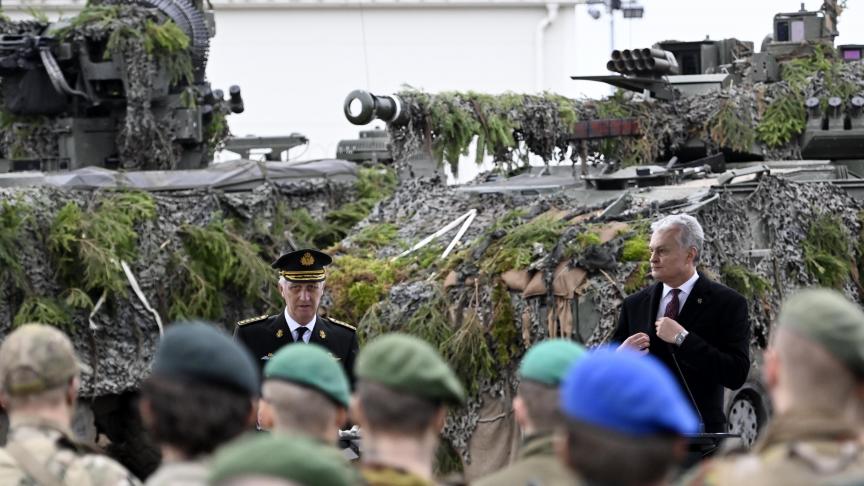 Devant le président lituanien Gitanas Nauseda, les soldats belges et autres qui ont participé à l’exercice, le Roi a tenu des propos fermes et déterminés.