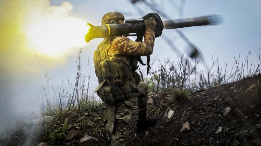 Les combats font rage dans la région de Donetsk, où les soldats ukrainiens poursuivent leur contre-offensive, notamment comme ici à coups de missiles antichars.