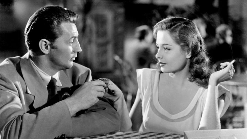 L’acteur dans sa jeunesse, ici aux côtés de Jane Greer dans le film « Out of the Past », de 1947.