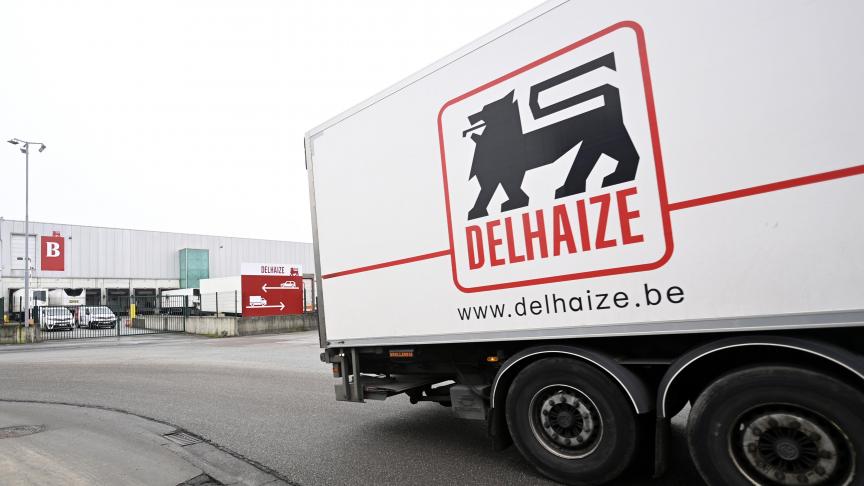 Delhaize a décidé de cesser – pour une durée indéterminée – la vente de poivrons jaunes en Belgique.