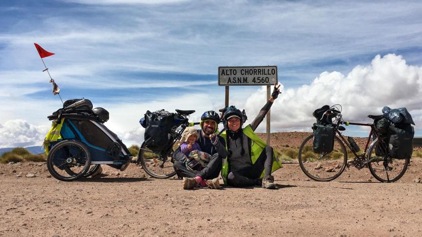 A vélo avec un bébé en Amérique du Sud: voyager sur deux roues sans frontières et sans limites.