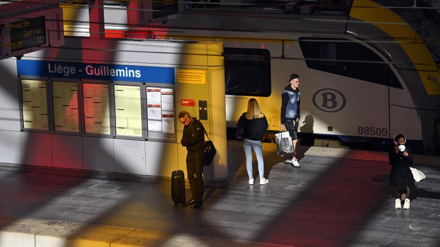 Au total, 200 trains et environ 18.000 voyageurs passent chaque jour par la principale gare liégeoise.