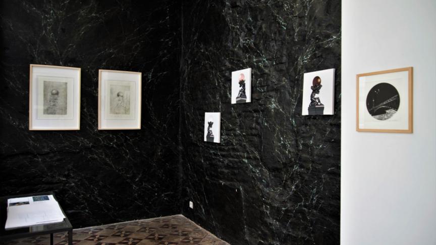 Vue d’une des salles de l’exposition de Maria Vita Goral aux Drapiers.