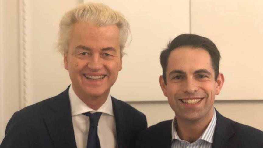 La bonne entente entre le Belang et le PVV s’affiche sur les réseaux sociaux. Wilders cultive aussi depuis de longues années une amitié politique solide avec la présidente du Rassemblement national Marine Le Pen, qu’il a d’ailleurs soutenue face à Eric Zemmour lors du dernier scrutin français. Viktor Orban voit en Geert Wilders « un Hollandais sympa ».