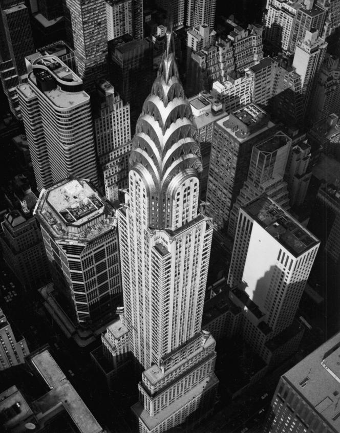 Marilyn Bridges, Chrysler Building, New York City, 1988. Tirage aux sels d’argent viré au sélénium. 5.150 euros.