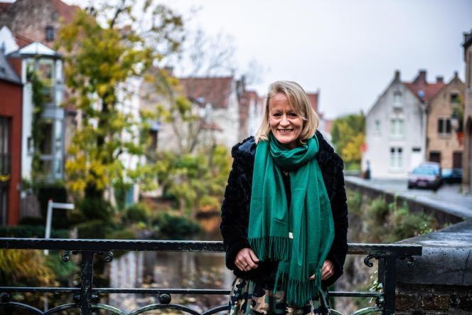 C’est à Bruges que Julie Bocquet a trouvé la sérénité, bien loin des tourments de son enfance. Mathieu Golinvaux.