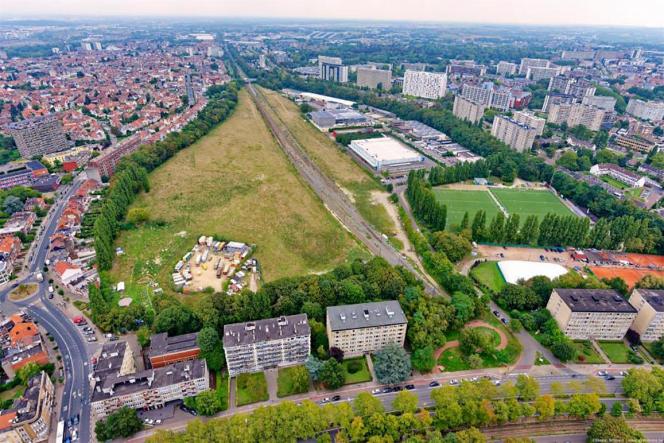 La friche Josaphat à Schaerbeek est menacée de disparition avec le projet de construction de... 1.600 logements.