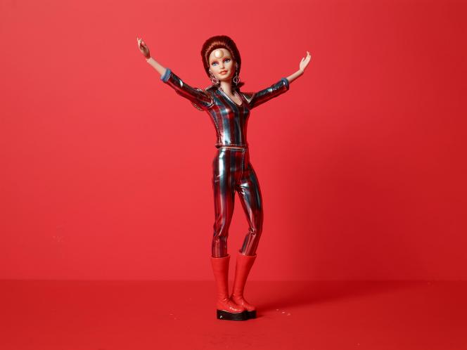 Une poupée Barbie David Bowie.