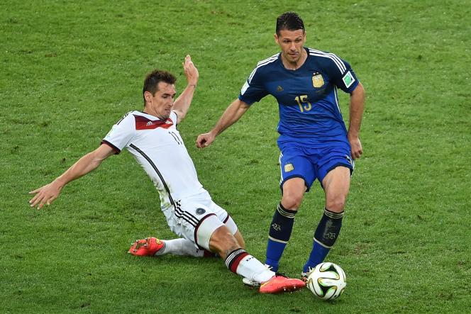 Miroslav Klose en finale contre l’Argentine